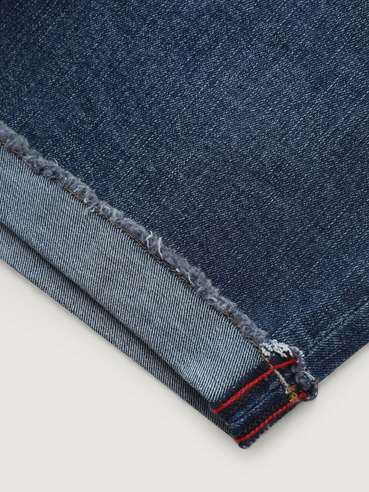 Stretchy Folded Hem Skinny-Fit Denim Shorts