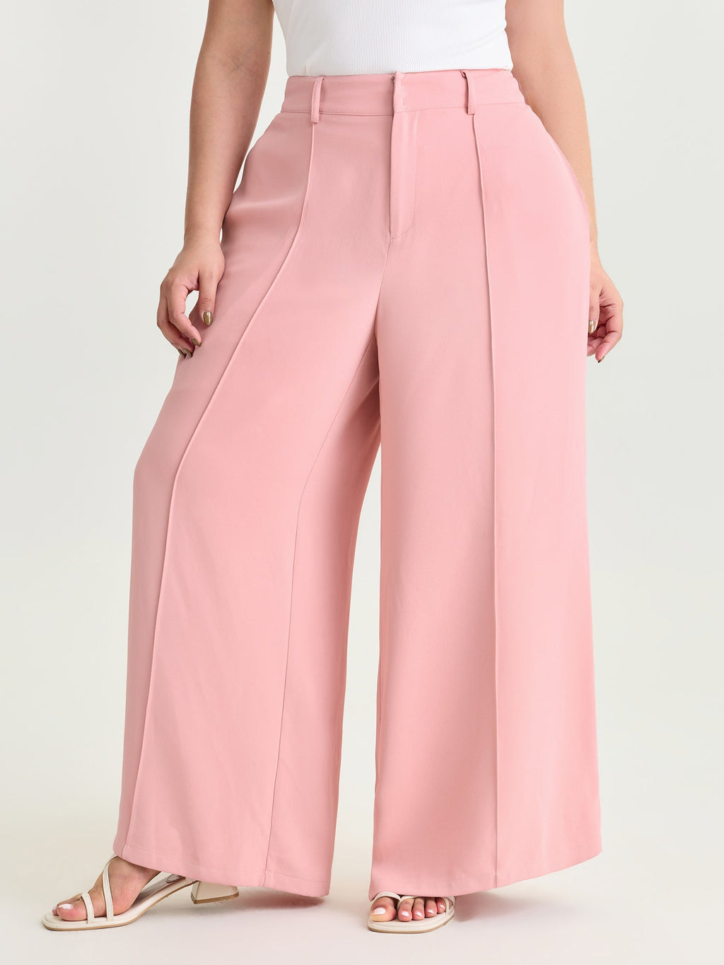 Seamed Curve-Friendly Plain Pants