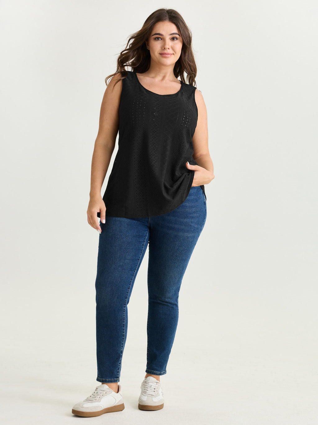 Stretchy Textured Round Neck Tank Top
