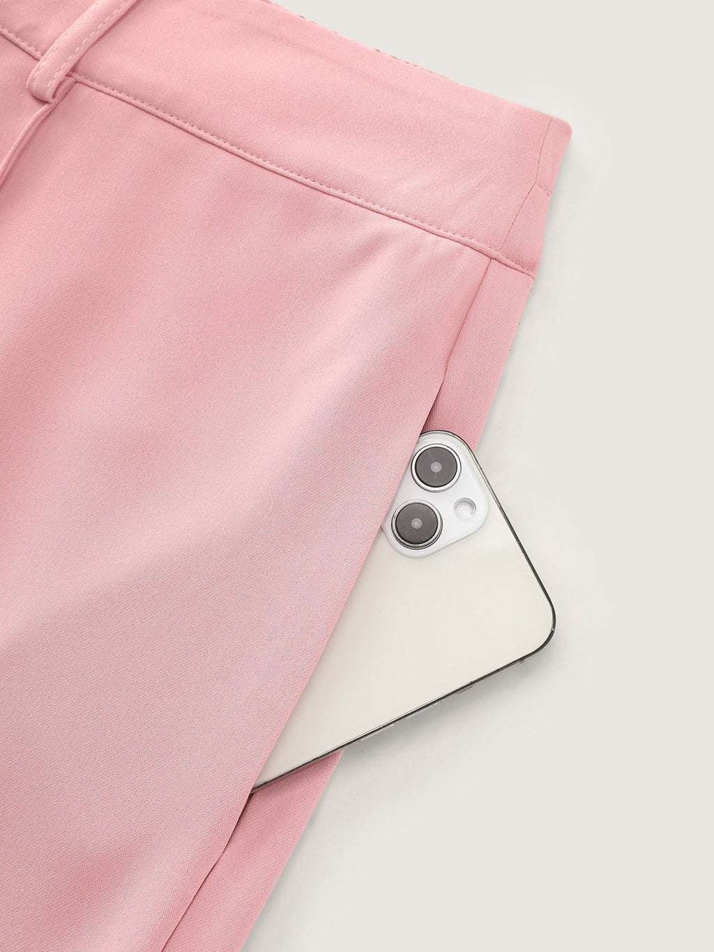 Seamed Curve-Friendly Plain Pants
