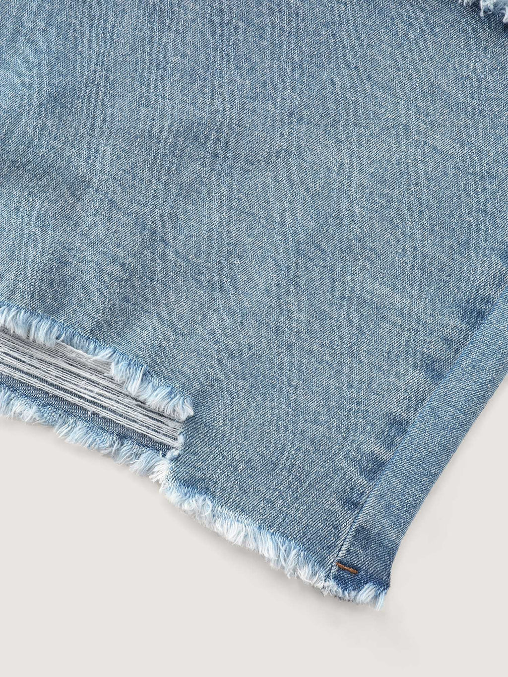 Stretchy Skinny-Fit Raw Hem Denim Shorts