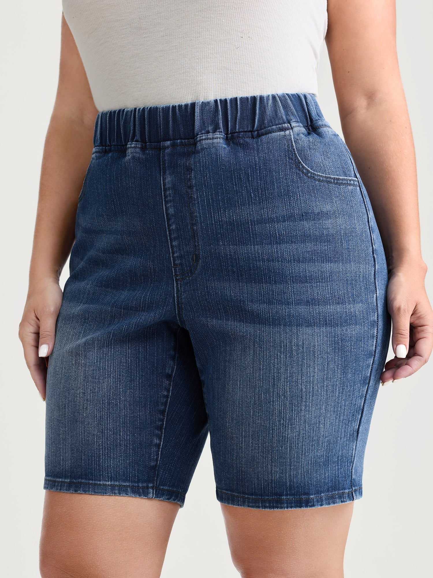 Stretchy Pull-On High Waist Pockets Denim Shorts