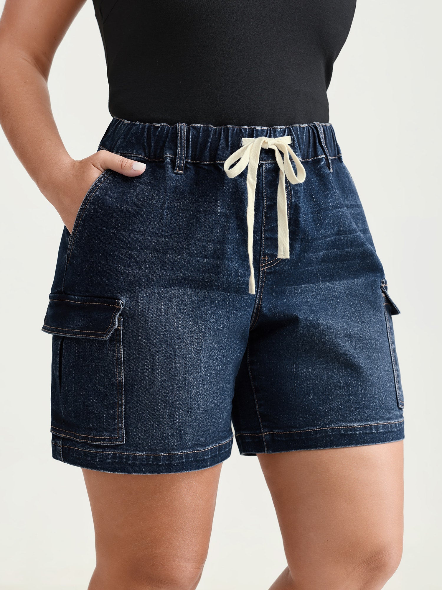 Pull-On Elastic Waistband Pockets Denim Shorts