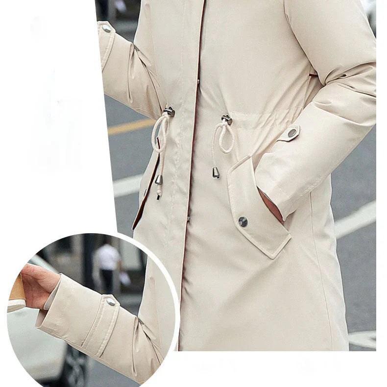 Women's winter parka with hood and fur collar
