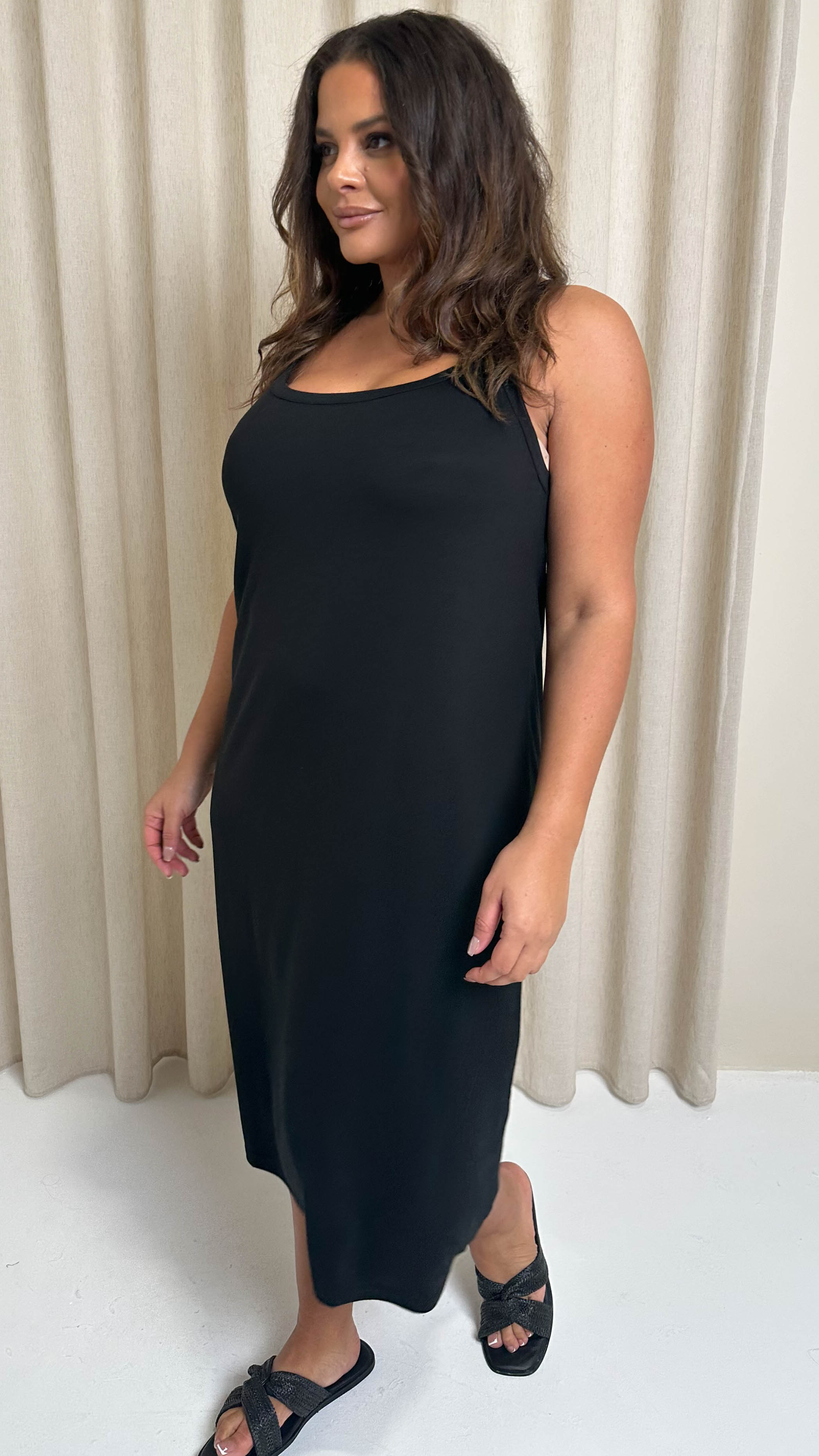 CurveWow Basic Midi Dress Black