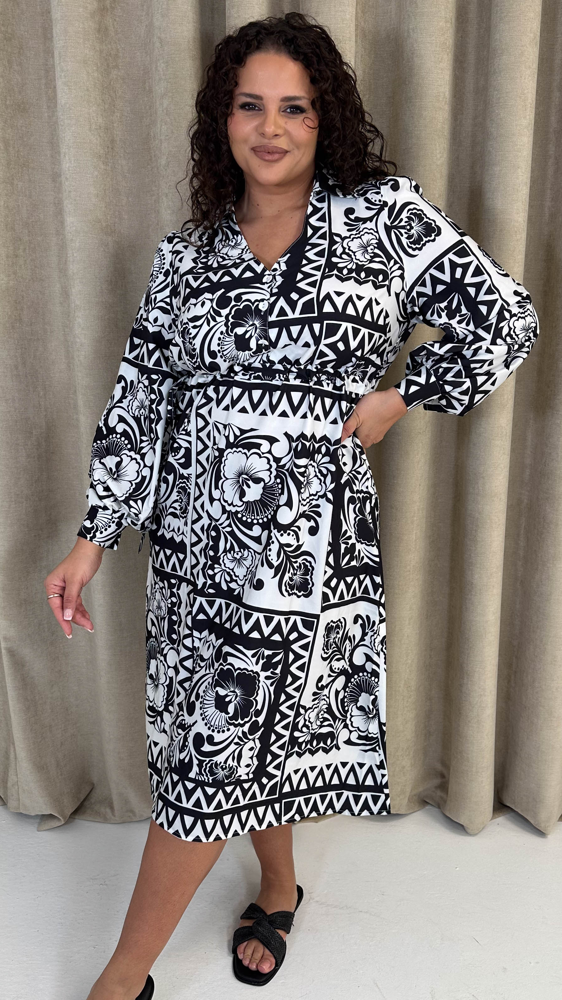 CurveWow V-Neck Tile Print Shirt Dress Mono