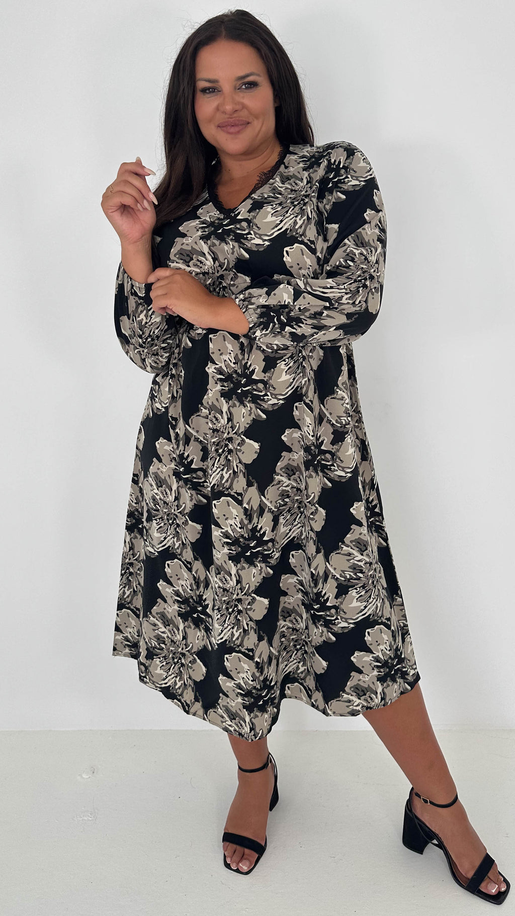 CurveWow Lace Trim Midi Dress Black Floral