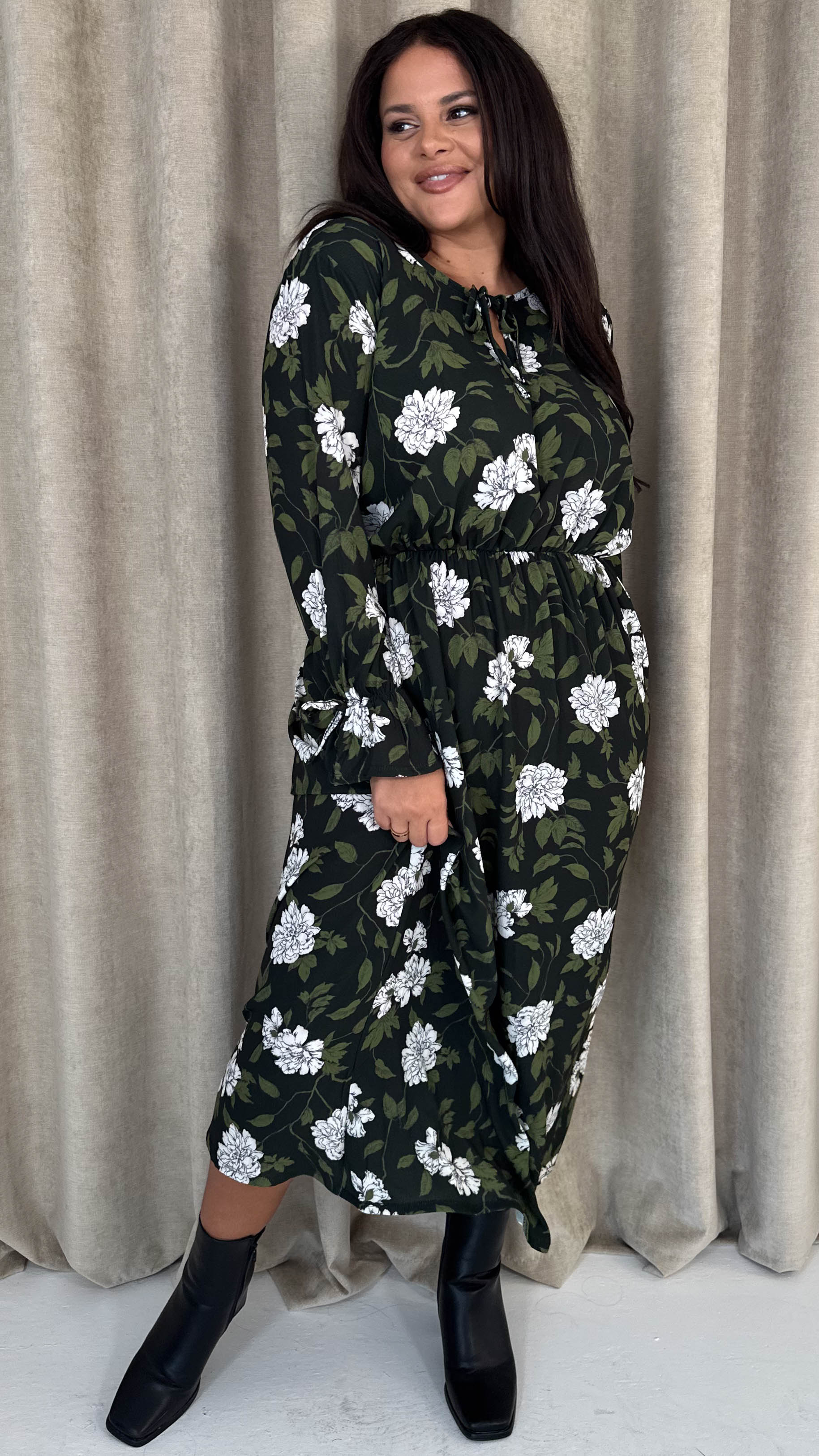 CurveWow Tie Cuff Midaxi Dress Black Floral