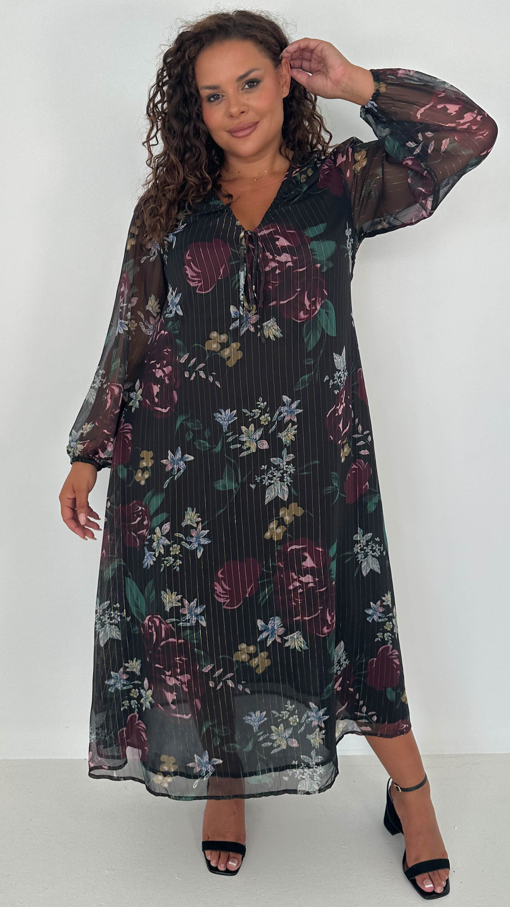 CurveWow V-Neck Tie Detail Maxi Dress Black Floral