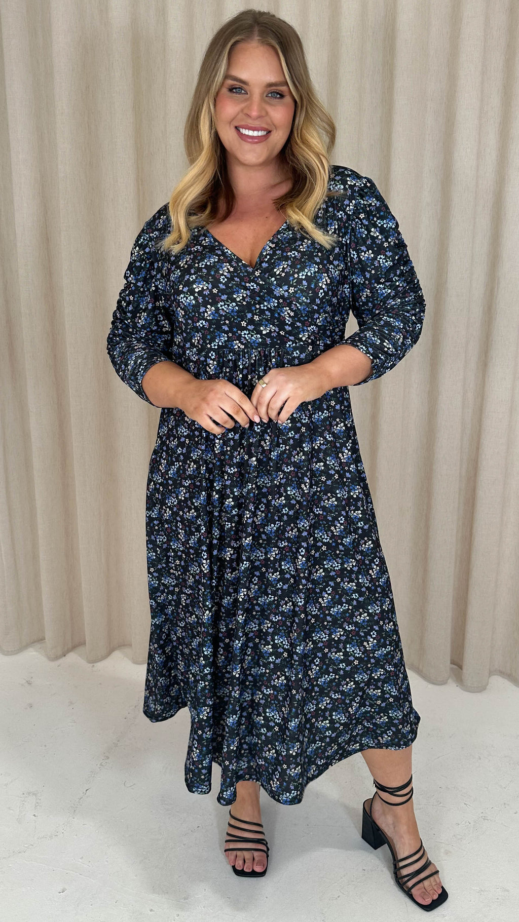 CurveWow 3/4 Balloon Sleeve Wrap Midi Dress Black & Purple Floral
