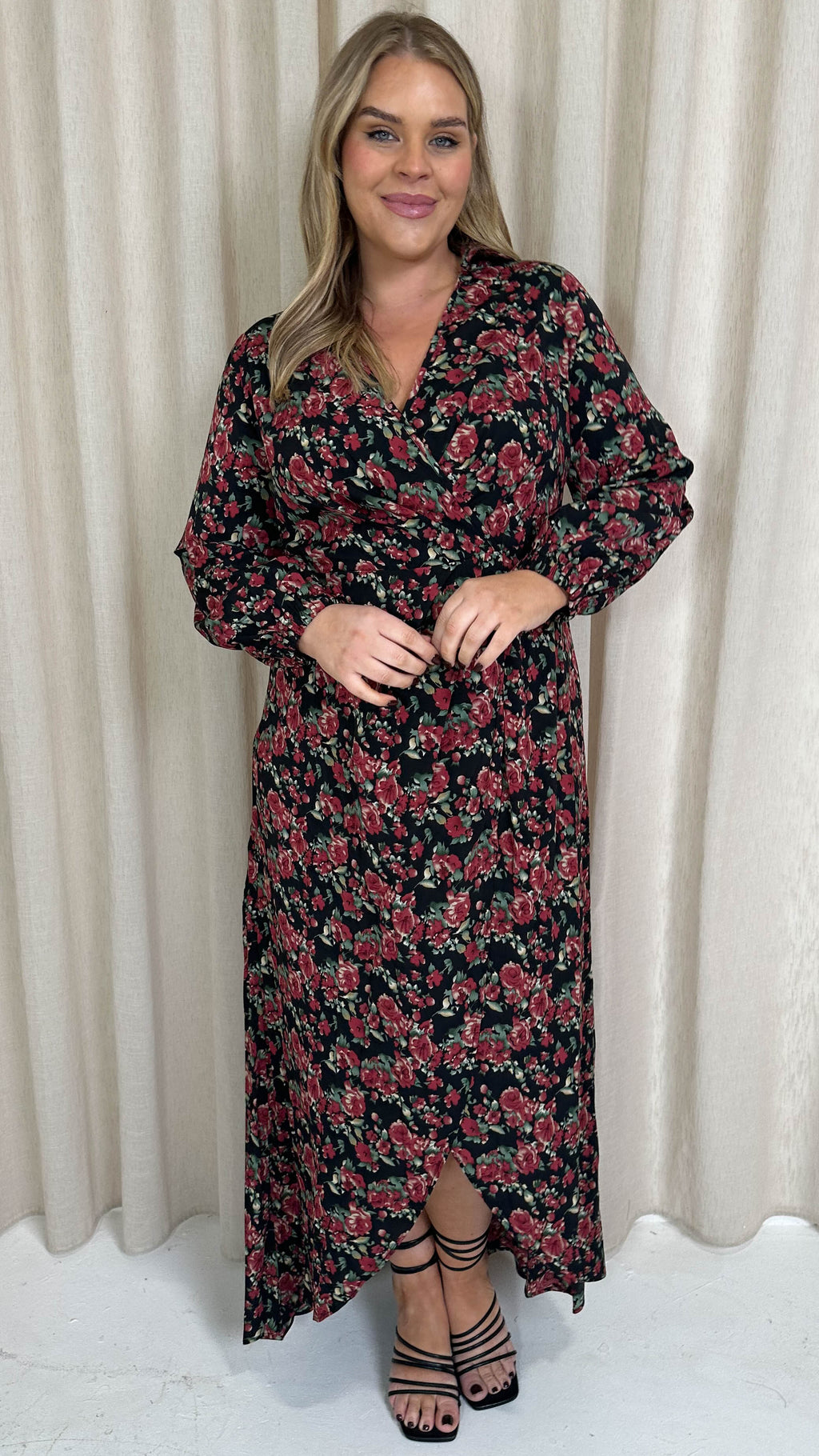CurveWow Collared Wrap Printed Maxi Dress Black & Red Floral