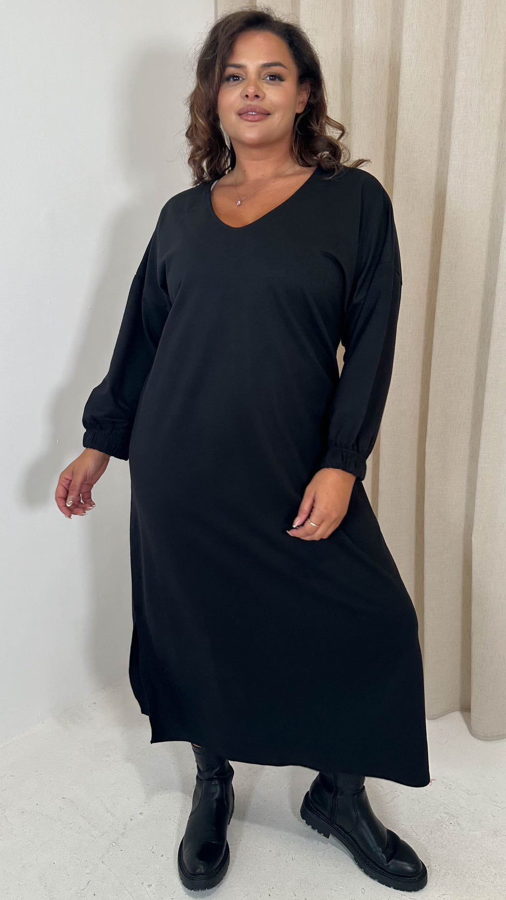CurveWow V Neck Sweat Maxi Dress Black