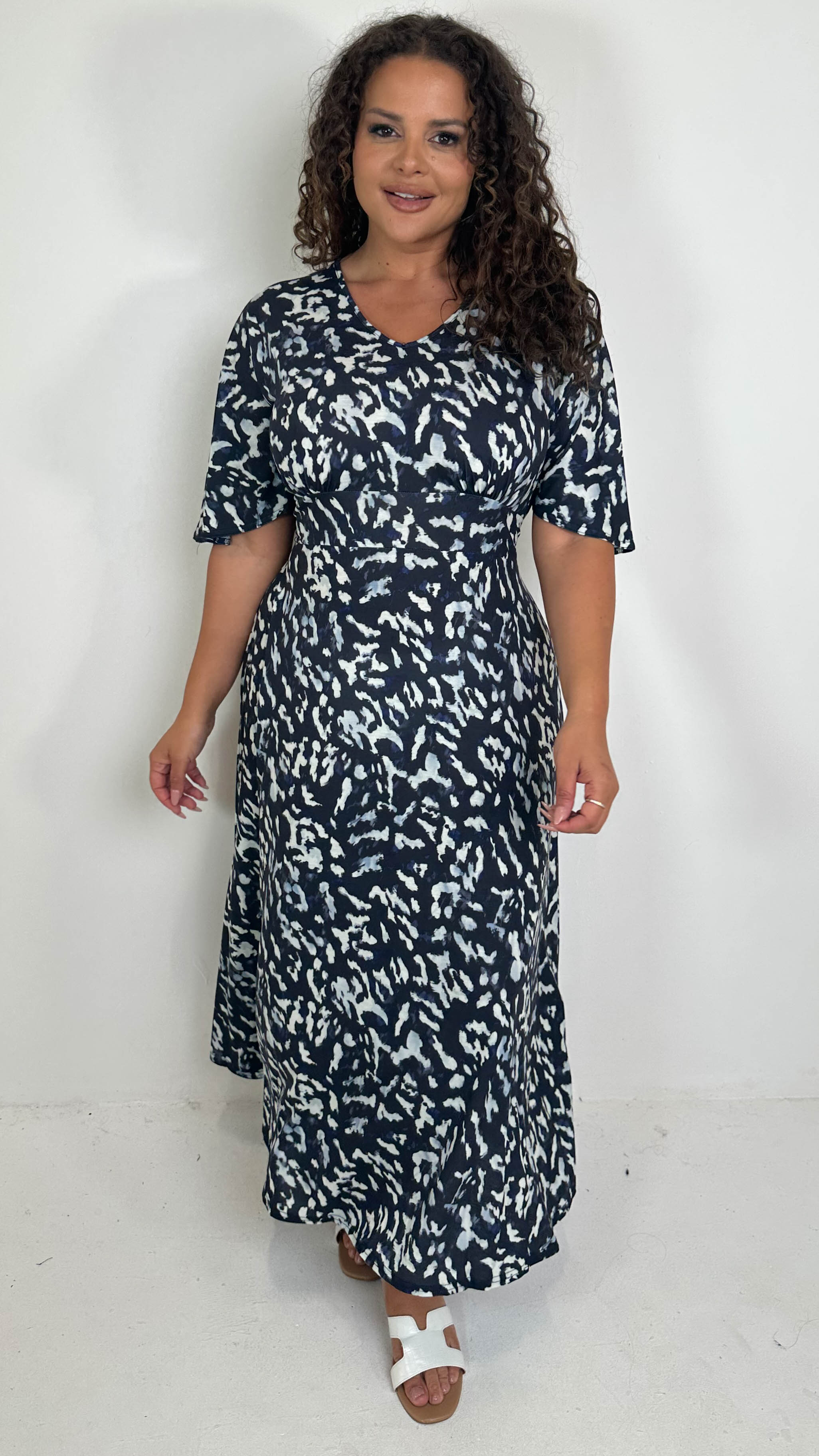 CurveWow Angel Sleeve Tie Back Maxi Dress Smudge