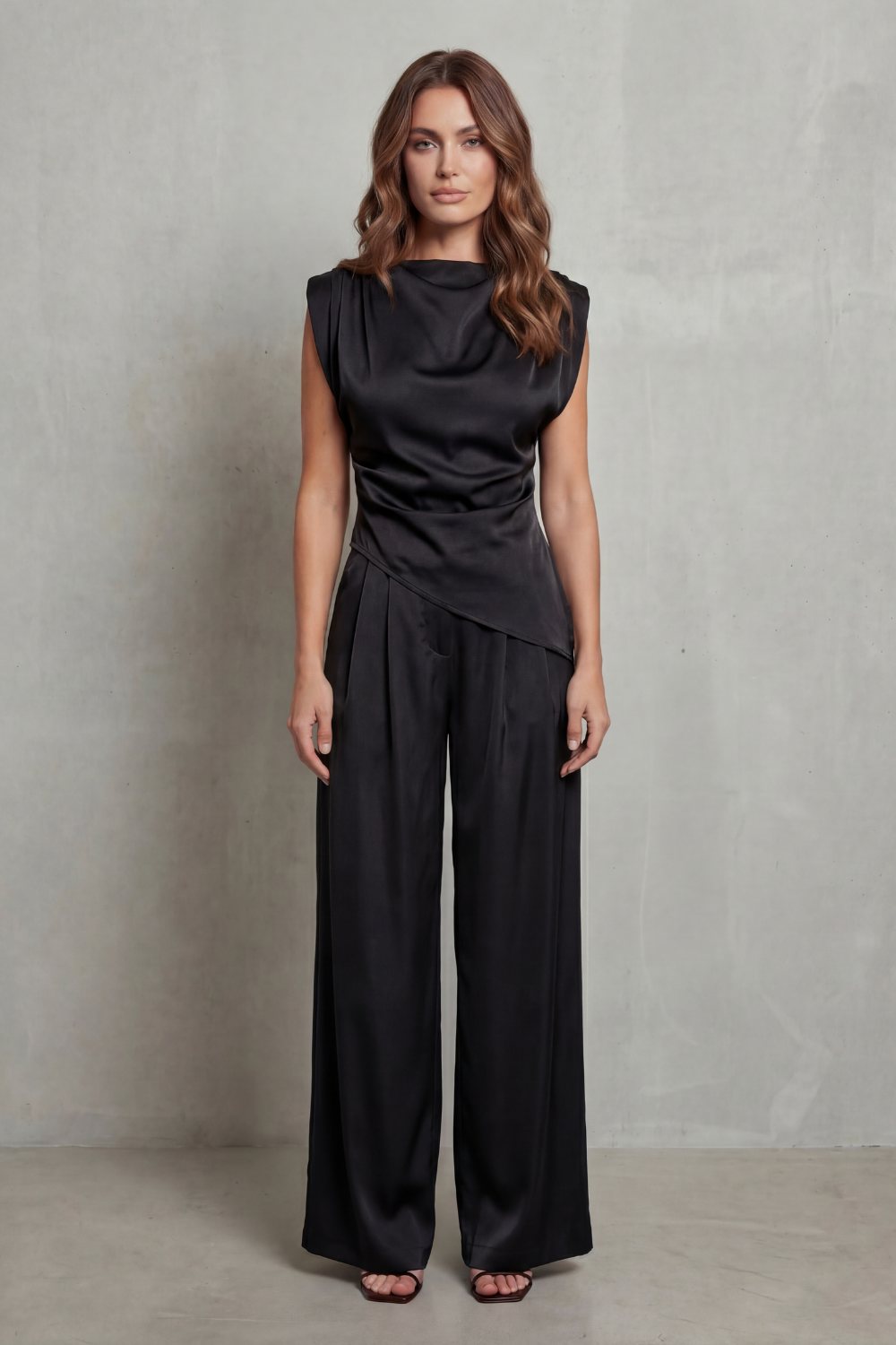 Selora – Draped waist detail – Casual elegance set